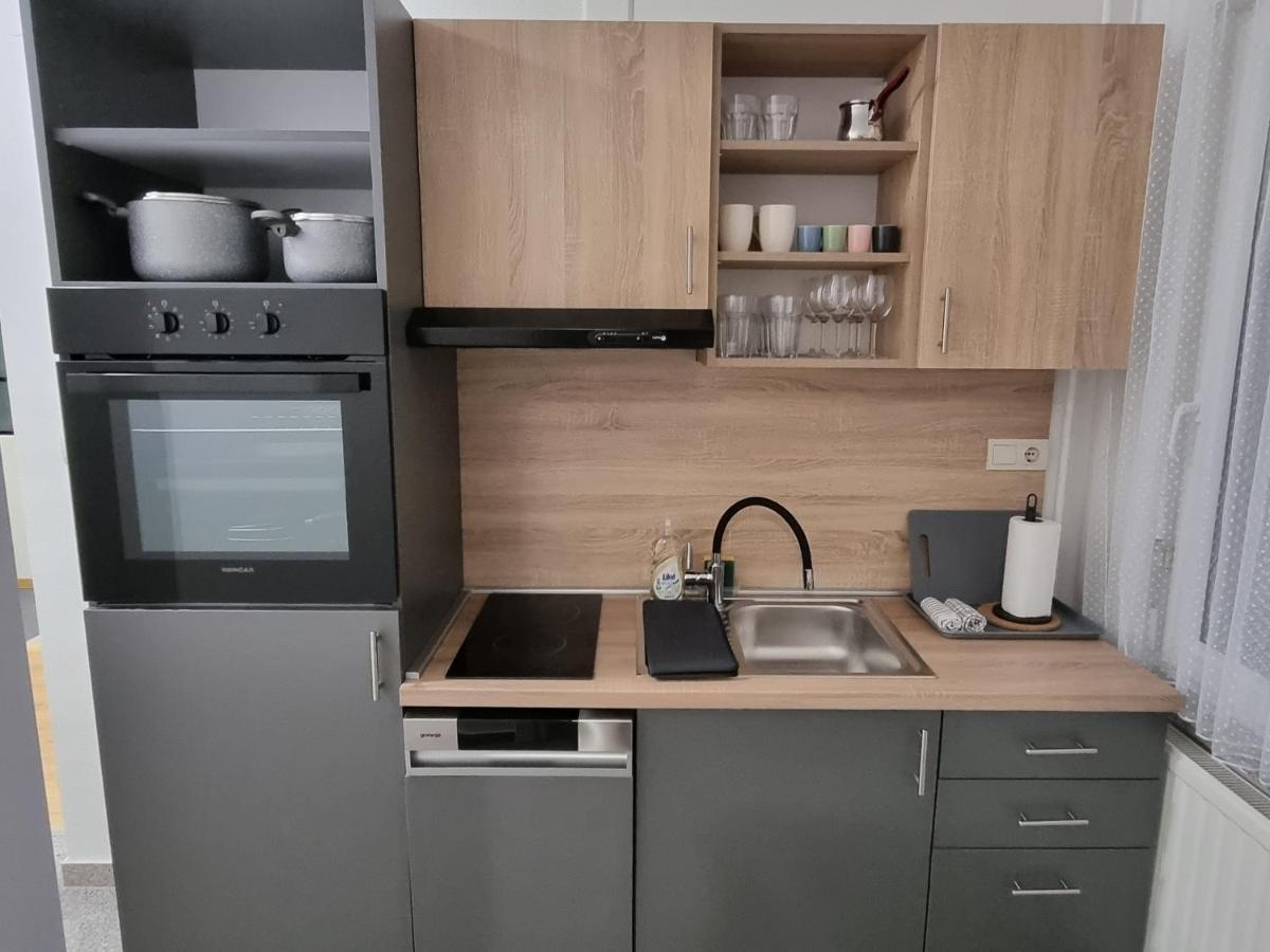 Kfn Concept One Lägenhet Zagreb Exteriör bild