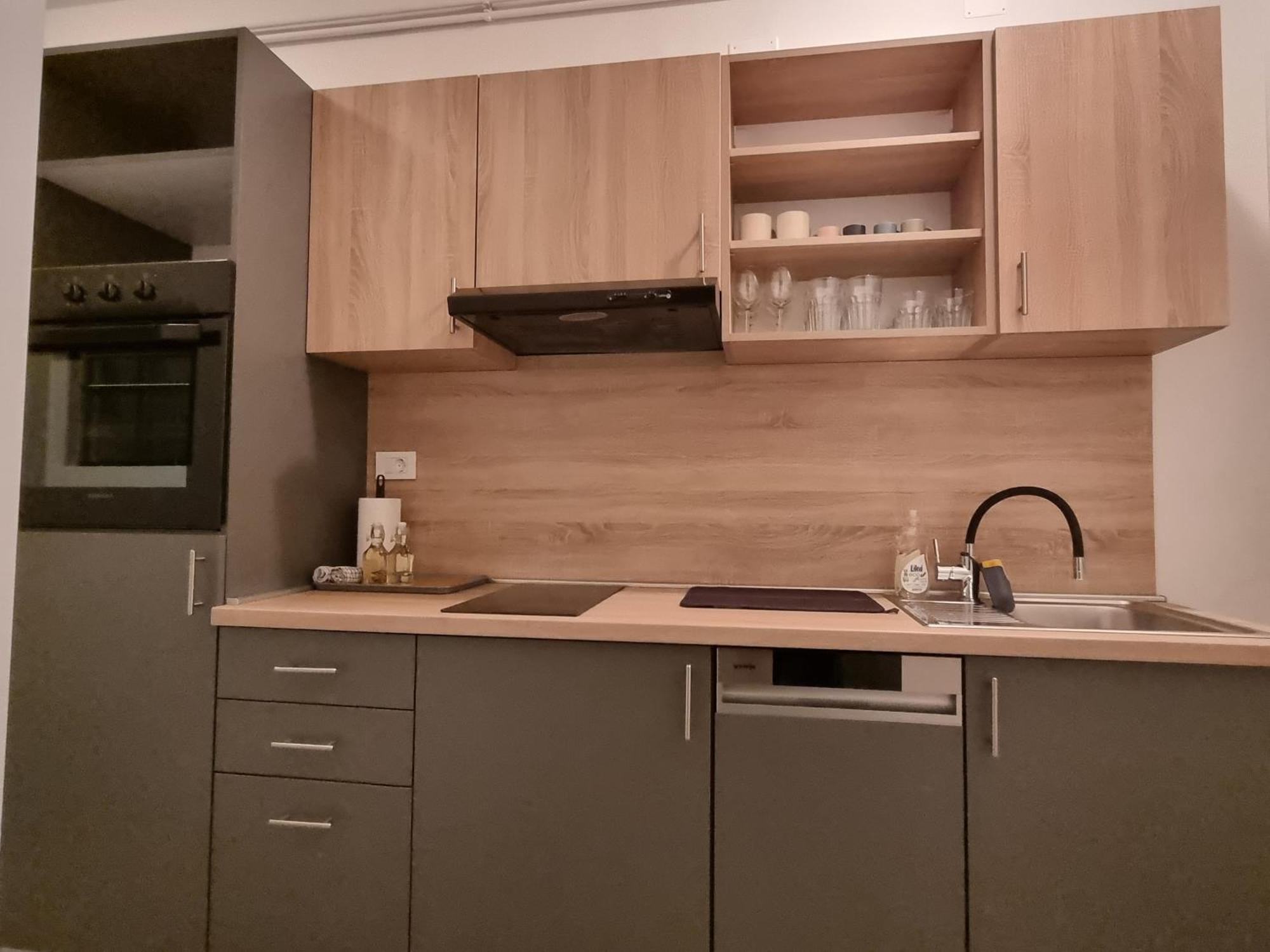 Kfn Concept One Lägenhet Zagreb Exteriör bild
